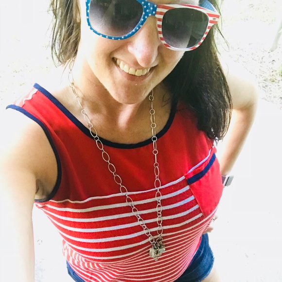 Meet your Posher, Brandy - Picture 2 of 8